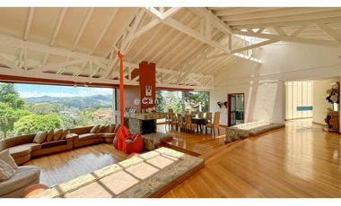 EN VENTA CASA CAMPESTRE DE LUJO EN FIZEBAD, EL RETIRO