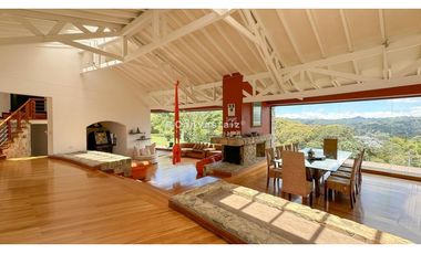 EN VENTA CASA CAMPESTRE DE LUJO EN FIZEBAD, EL RETIRO