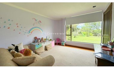 EN VENTA CASA CAMPESTRE DE LUJO EN FIZEBAD, EL RETIRO
