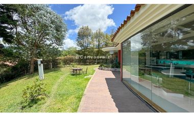 EN VENTA CASA CAMPESTRE DE LUJO EN FIZEBAD, EL RETIRO