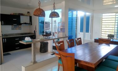 VENDO CASA 2 PISOS CONUNTO CERRADO  VIA AL PEÑON GIRARDOT CUNDINMARCA