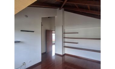 SE VENDE CASA CHIA