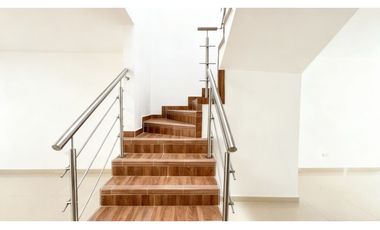 Casa de lujo de dos pisos en venta | Barrio Santa Ana - Palmira Valle