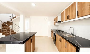 Casa de lujo de dos pisos en venta | Barrio Santa Ana - Palmira Valle