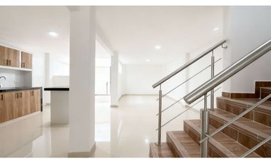 Casa de lujo de dos pisos en venta | Barrio Santa Ana - Palmira Valle