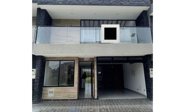 Casa en venta en unidad abierta en san Antonio de Pereira