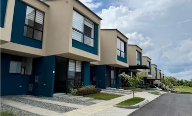 VENDO CASA EN LA TEBAIDA QUINDIO YM
