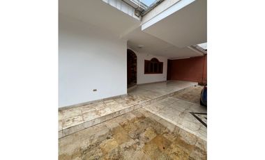 CASA COMERCIAL CIUDAD JARDIN CALI