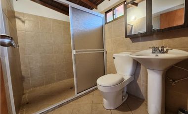 VENTA DE CASA EN LA ESTRELLA