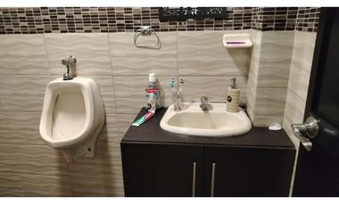 Puerto Santa Ana, Local Comercial en Renta, 214m2 ALTA PLUSVALIA