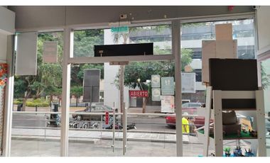 Puerto Santa Ana, Local Comercial en Renta, 214m2 ALTA PLUSVALIA