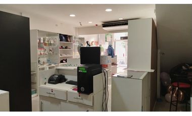 Puerto Santa Ana, Local Comercial en Renta, 214m2 ALTA PLUSVALIA