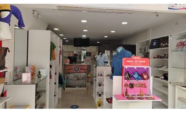 Puerto Santa Ana, Local Comercial en Renta, 214m2 ALTA PLUSVALIA