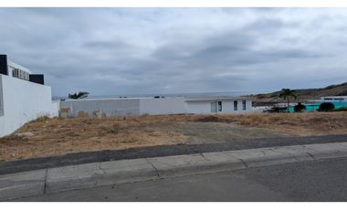 VENTA DE TERRENO URB. MARINA BLUE