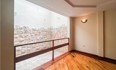 CASA EN RENTA CERCA DEL RIO SECTOR ORDOÑEZ LASSO CUENCA