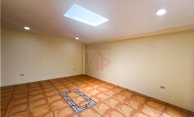 CASA EN RENTA CERCA DEL RIO SECTOR ORDOÑEZ LASSO CUENCA