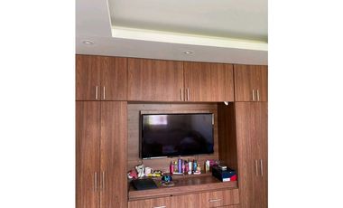 Vendo casa esquinera con piscina y jacuzzi en Alborada 10ma Etapa