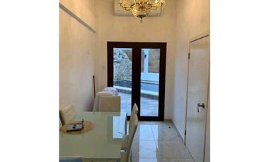 Vendo casa esquinera con piscina y jacuzzi en Alborada 10ma Etapa