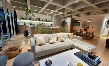 SE VENDE ESPECTACULAR APARTAMENTO EN EL CORAZON DE LAURELES