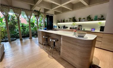 SE VENDE ESPECTACULAR APARTAMENTO EN EL CORAZON DE LAURELES