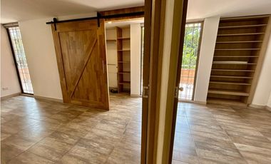 SE VENDE APARTAMENTO CON AMPLIA TERRAZA EN VELODROMO