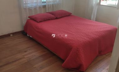 ARRIENDO CASA EN LA REINA, METRO PLAZA EGAÑA EN $1.650.000 3D, 2B, 4 ESTAC.  PATIO Y ANTEJARDIN BARRIO RESIDENCIAL