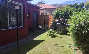 ARRIENDO CASA EN LA REINA, METRO PLAZA EGAÑA EN $1.650.000 3D, 2B, 4 ESTAC.  PATIO Y ANTEJARDIN BARRIO RESIDENCIAL