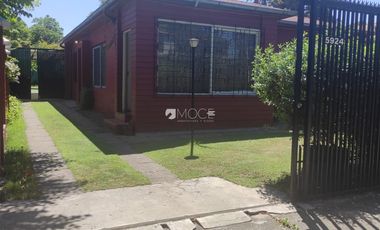 ARRIENDO CASA EN LA REINA, METRO PLAZA EGAÑA EN $1.650.000 3D, 2B, 4 ESTAC.  PATIO Y ANTEJARDIN BARRIO RESIDENCIAL