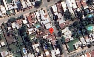 Casa en venta - 3 Dormitorios 2 Baños - Cochera - 500Mts2 - Carlos Casares