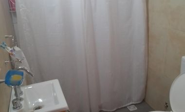Casa en venta - 3 Dormitorios 1 Baño - Cocheras - 280Mts2 - Las Toninas