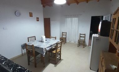 Casa en venta - 3 Dormitorios 1 Baño - Cocheras - 280Mts2 - Las Toninas