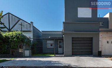 Casa de 3 ambientes con parque