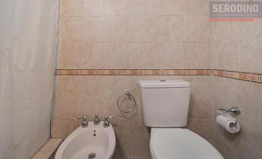 Casa de 3 ambientes con parque