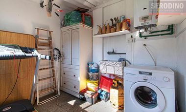 Casa de 3 ambientes con parque