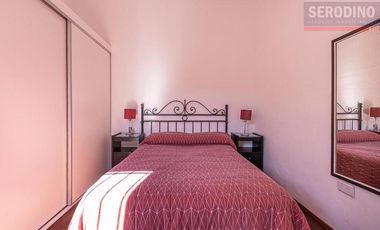 Casa de 3 ambientes con parque