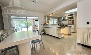 Casa 6 ambientes en venta, Barrio Privado Barrancas de Guido - Quilmes