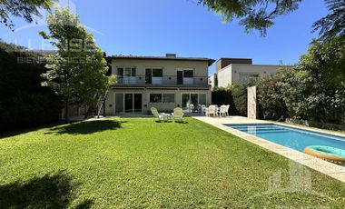 Casa 6 ambientes en venta, Barrio Privado Barrancas de Guido - Quilmes