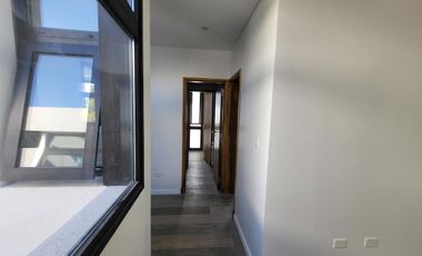 EXCLUSIVA CASA A ESTRENAR EN MIRALAGOS