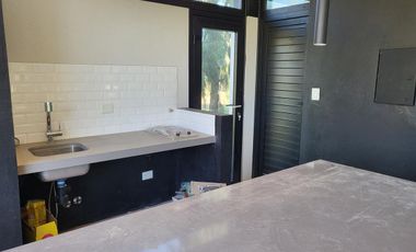 EXCLUSIVA CASA A ESTRENAR EN MIRALAGOS