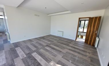 EXCLUSIVA CASA A ESTRENAR EN MIRALAGOS