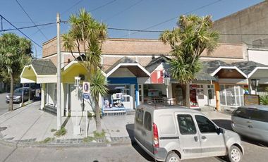 Locales en venta - 6 Locales 2 Baños - 250Mts2 - Necochea