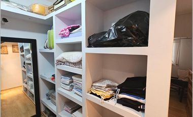 Casa en venta de 2 dormitorios con piscina, quincho y jardín. Impecable estado. Zona Boating Granadero Baigorria