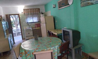 Casa en venta - 5 Dormitorios 4 Baños - Cochera - 188Mts2 - Las Toninas