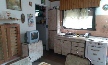 Casa en venta - 5 Dormitorios 4 Baños - Cochera - 188Mts2 - Las Toninas