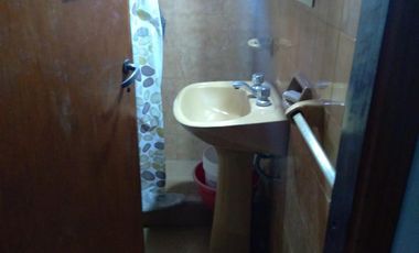 Casa en venta - 5 Dormitorios 4 Baños - Cochera - 188Mts2 - Las Toninas