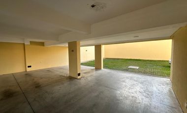 Muy Lindo Departamento de 2 ambientes con cochera!!!