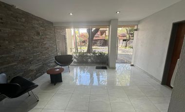 Muy Lindo Departamento de 2 ambientes con cochera!!!