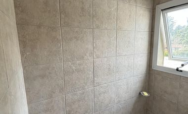 Casa en venta - 4 Dormitorios 3 Baños - Cochera - 1608Mts2 - Villa Elisa