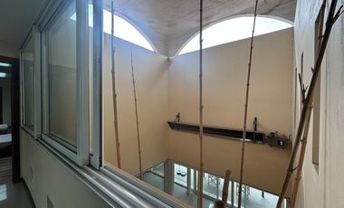 Casa en venta - 4 Dormitorios 3 Baños - Cochera - 1608Mts2 - Villa Elisa