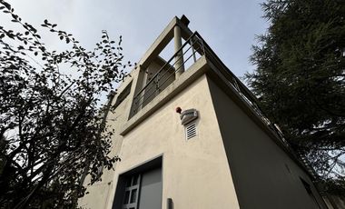 Casa en venta - 4 Dormitorios 3 Baños - Cochera - 1608Mts2 - Villa Elisa